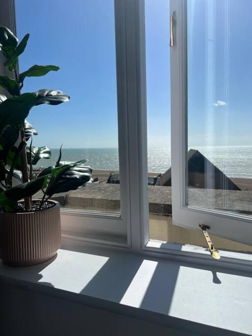 The Turret- The Best View In Folkestone Bagian luar foto